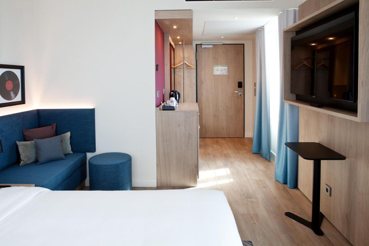Hampton By Hilton Regensburg Hotel Eksteriør billede