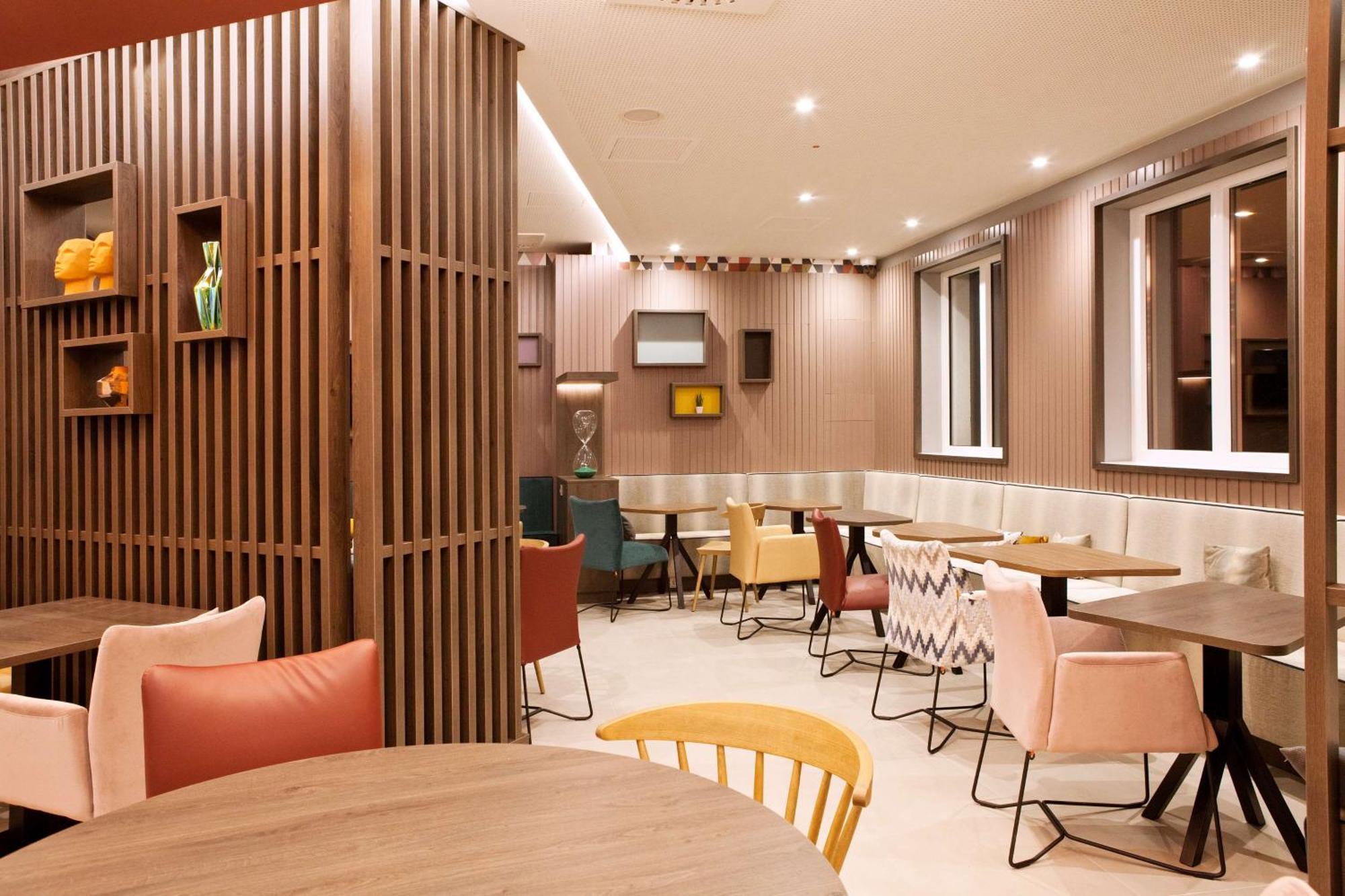 Hampton By Hilton Regensburg Hotel Eksteriør billede
