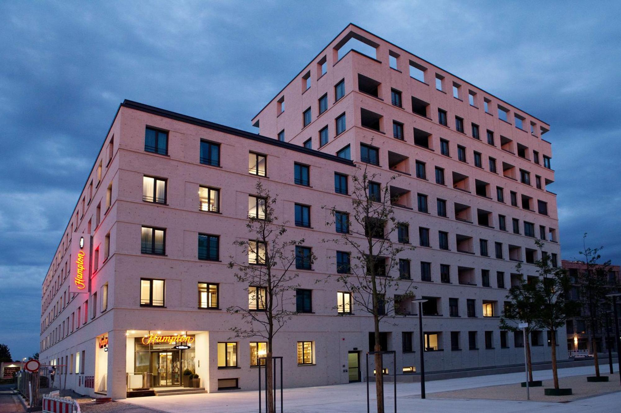 Hampton By Hilton Regensburg Hotel Eksteriør billede